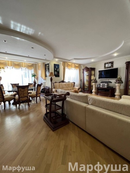 Продам дом 740 м2 класса &amp;quot;President&amp;quot; в центре города Луганск