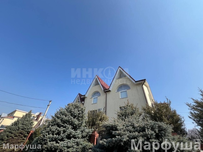 Фото Продам дом 740 м2 класса "President" в центре города Луганск