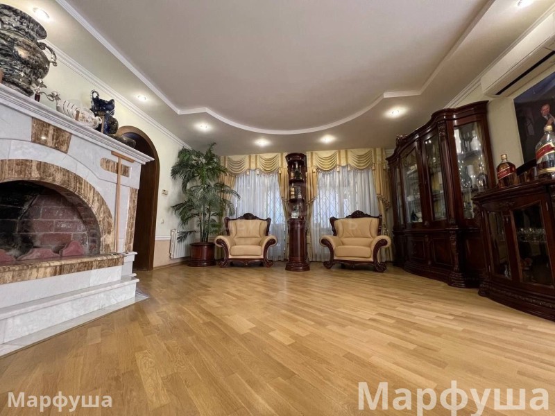 Фото Продам дом 740 м2 класса "President" в центре города Луганск