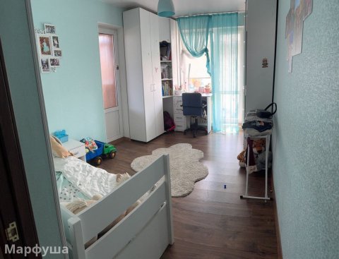 продам квартиру 1-й Микрорайон