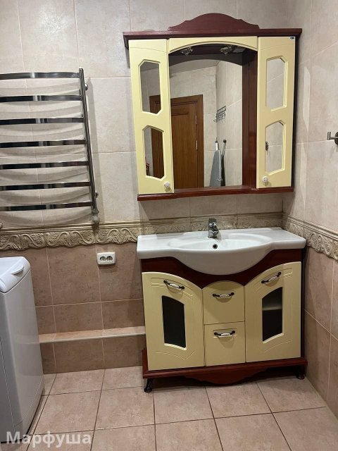 продам квартиру кв. Якира