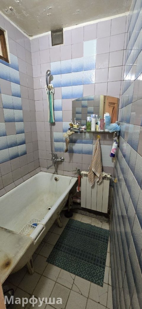 продам квартиру кв. Комарова