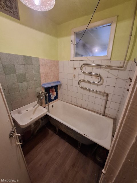 Сдам 1-х комн.квартиру на Городке Завода Ор 3/5-эт,2-остановки до Пед.Института,и 1,5 ост.до Юридического университета, 4