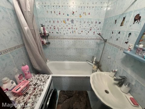 продам квартиру кв. Героев Сталинграда