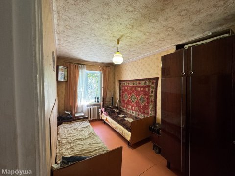 Продам 2-х комн квартиру в городе Луганск улица Демина