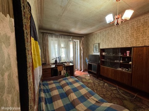 Продам 2-х комн квартиру в городе Луганск улица Демина 3