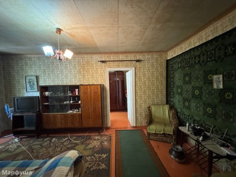 Продам 2-х комн квартиру в городе Луганск улица Демина 5