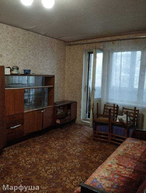 продам квартиру 1-й Микрорайон