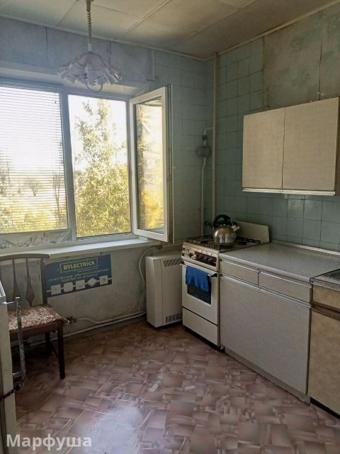 продам квартиру кв. Героев Сталинграда