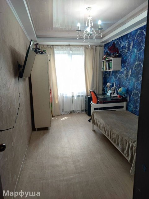 Продам 2-х комн квартиру в городе Луганск квартал Комарова