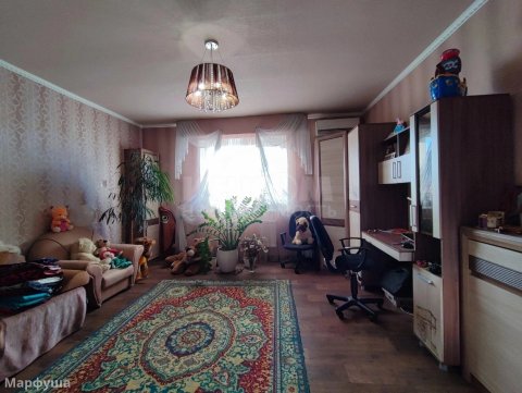 Продам дом 285 м2 в городе Луганск район "Черного Кота"