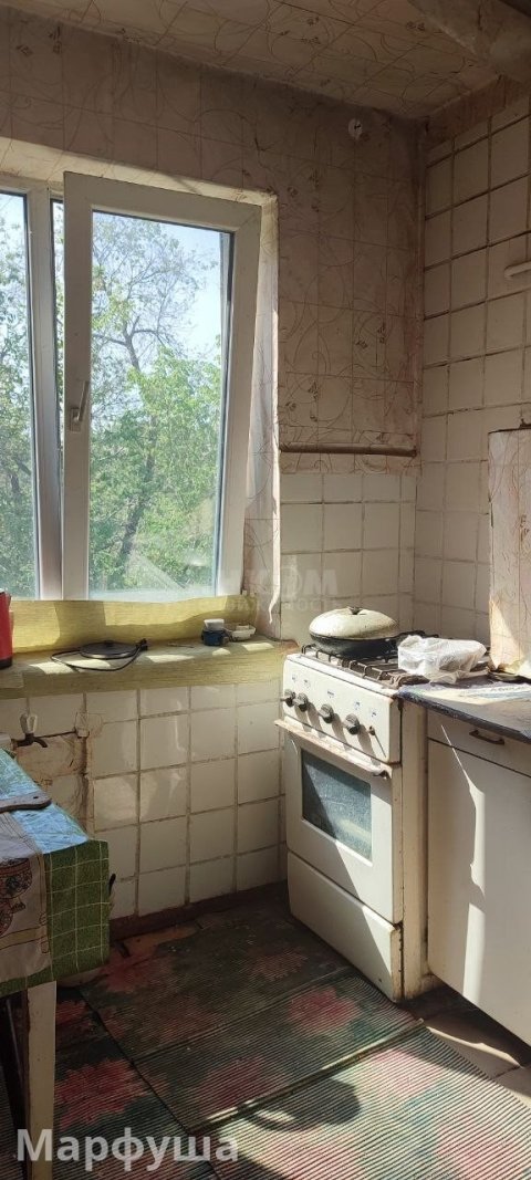 Продам 1-комн квартиру в городе Луганск квартал Солнечный