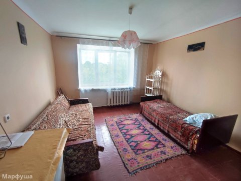 Продаю 1 комнатную квартиру в Луганске (городок ОР)