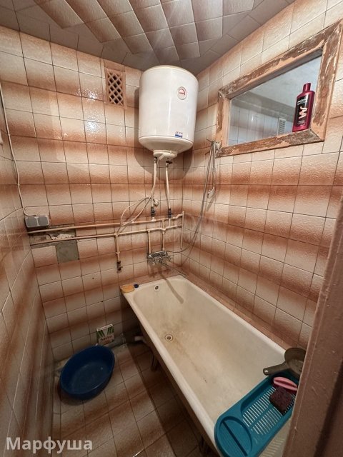 Продам 2-х комн квартиру в городе Луганск квартал 50-лет Октября