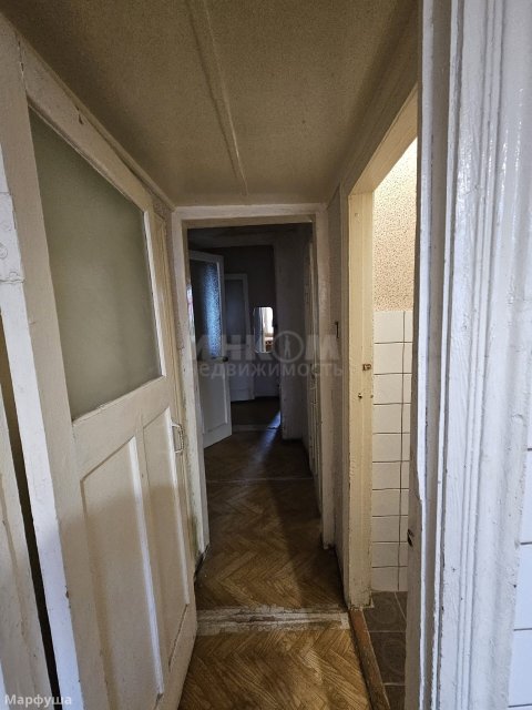 Продам 3-х комн квартиру с авт отоп в городе Луганск улица Владимира Шевченко