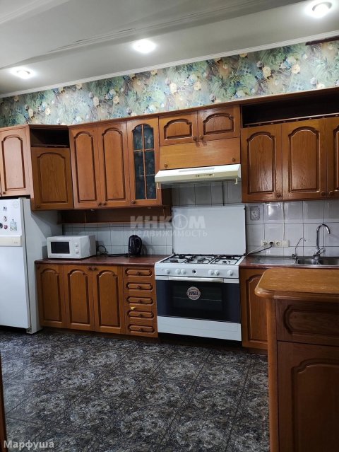 Продам дом 350 м2 в городе Луганск улица Смоленская