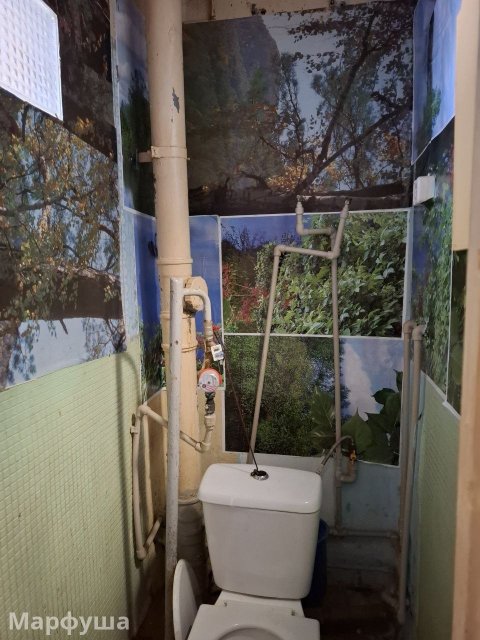 Продам на кв. Южном 2х комнатную квартиру.