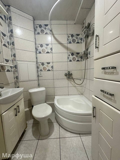 продам квартиру ул. Калугина