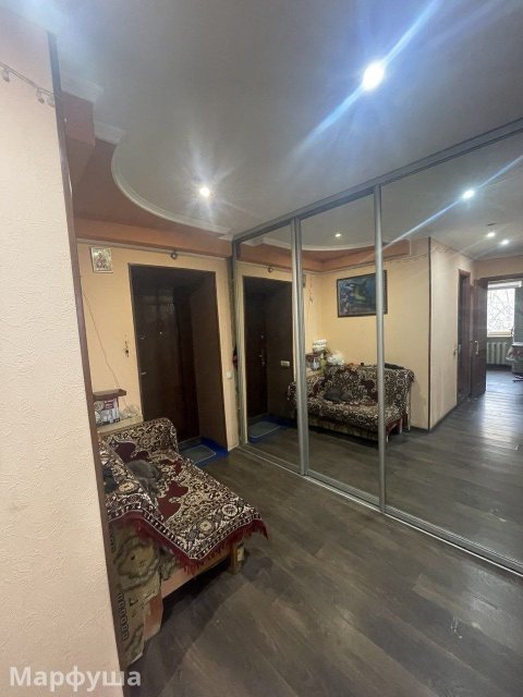 продам квартиру кв. Якира