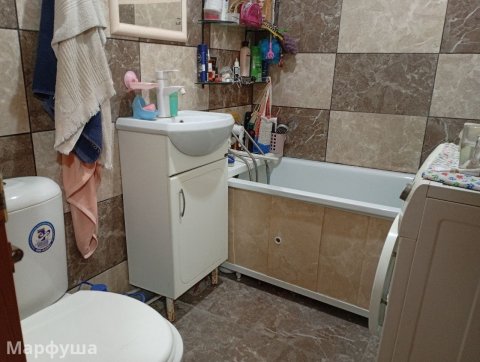 продам квартиру кв. Комарова