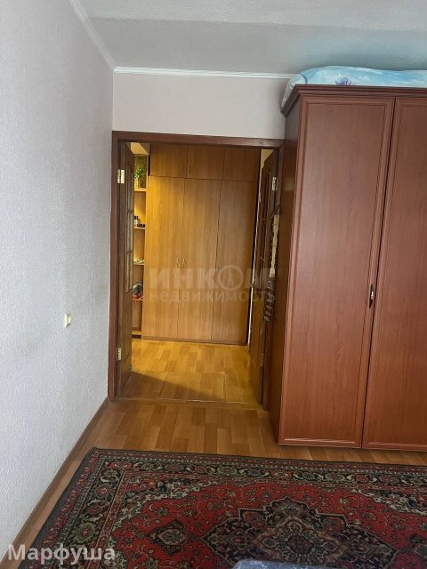 Продам 2-х комн квартиру в Центре города Луганск улица Героя России Зозулина