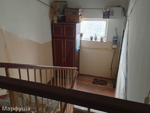 Продам 2-х комн квартиру в городе Луганск квартал Комарова