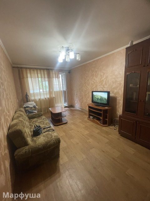 Продам 2-х комн квартиру с авт отоп в городе Луганск квартал 50-лет Октября