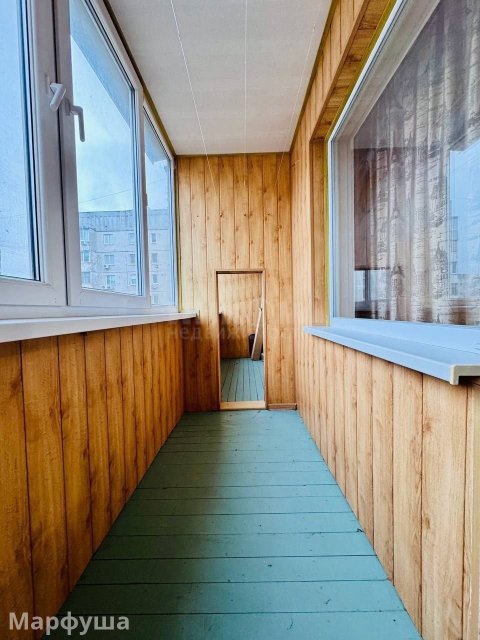 Продам 4-х комн квартиру с авт отоп в городе Луганск квартал Заречный