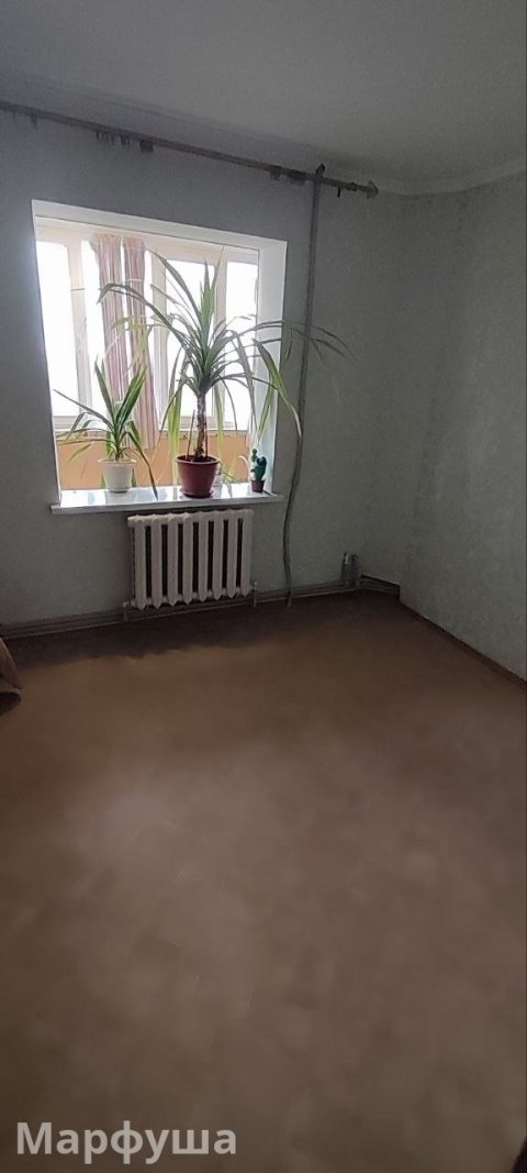 Продам 3-х комн квартиру с авт отоп в городе Луганск квартал Героев Сталинграда