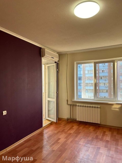 Продам 3-х комн квартиру в городе Луганск квартал Героев Сталинграда