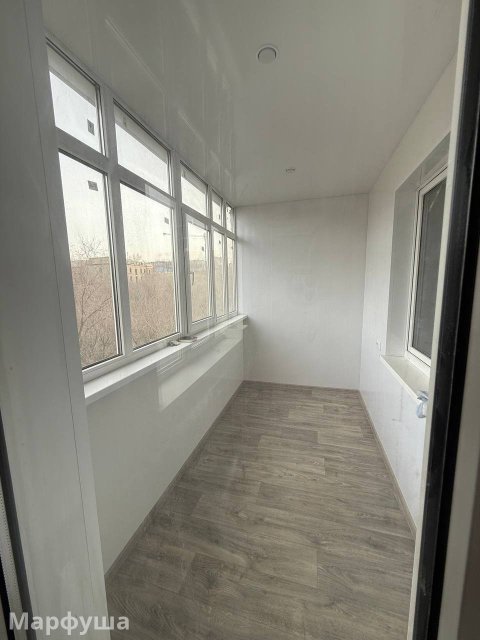 Продам 3-х комнатную квартиру в городе Луганск 1-й Микрорайон