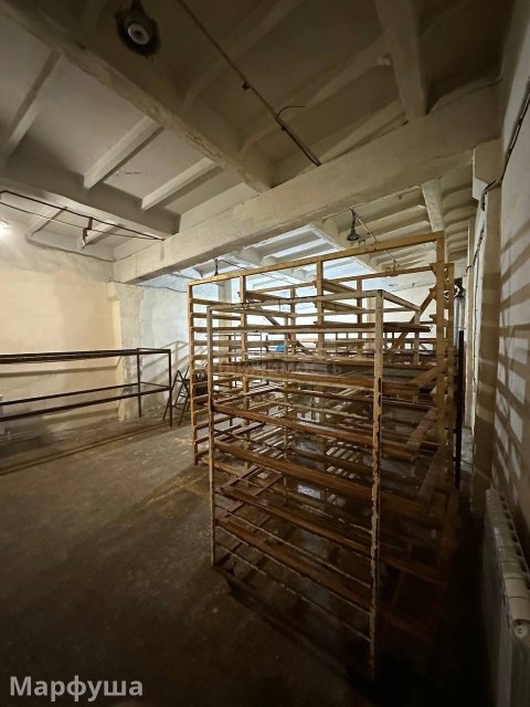 Продам базу 303 м2 в городе Луганск улица Руднева