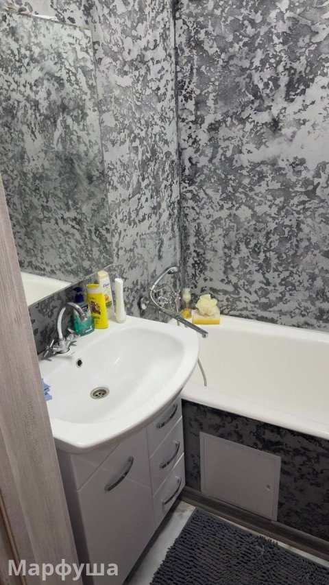 Сдам 2 комн. квартиру улица Артема 9 (юбилейный г.Луганск)