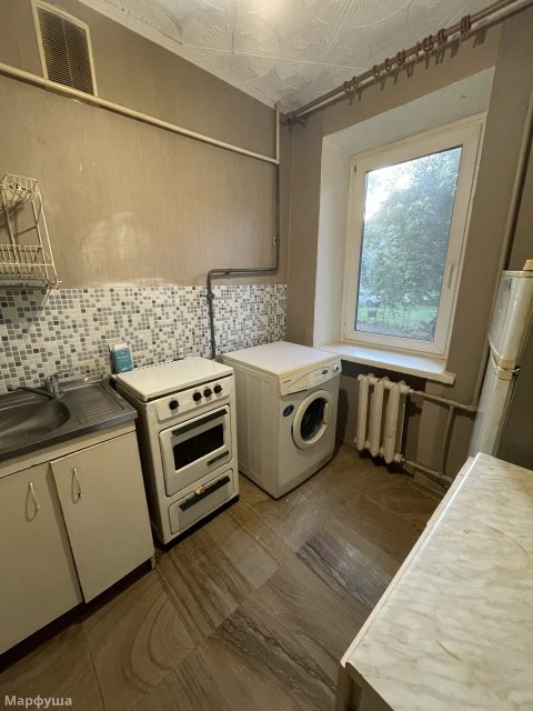 Сдам 1ком кв на востоке 1-2чел