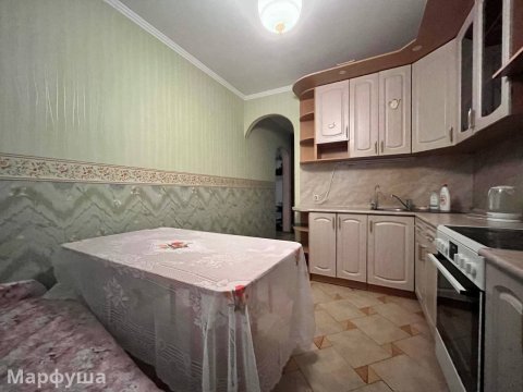 Сдается комната в 2-к квартире с хорошим ремонтом и приятным тихим соседом по очень хорошей цене. Восток кв Комарова 