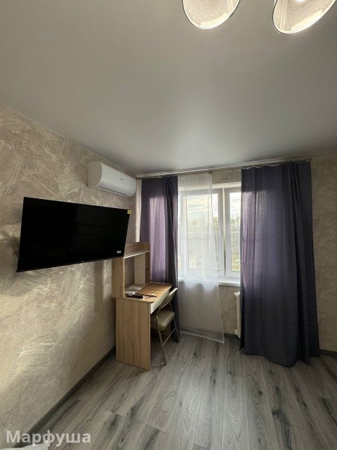 Сдаётся 1 комнатная квартира на длительный срок район кв Шевченко.