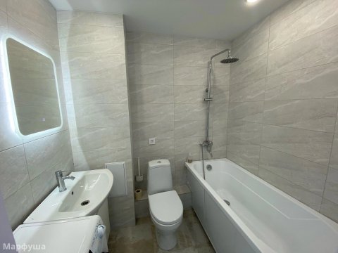 Сдам квартиру-студию  В хорошем районе На Востоке