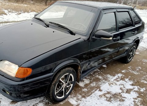 Продам 2114, 2004 года , состояние хорошее для ее лет, двигатель 1.5, 8 клапанный