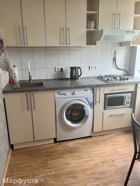 САМЫЙ ЦЕНТР район центрального рынка (ул. Коцюбинского!)