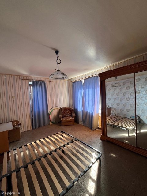 Сдам 3 комнатную квартиру