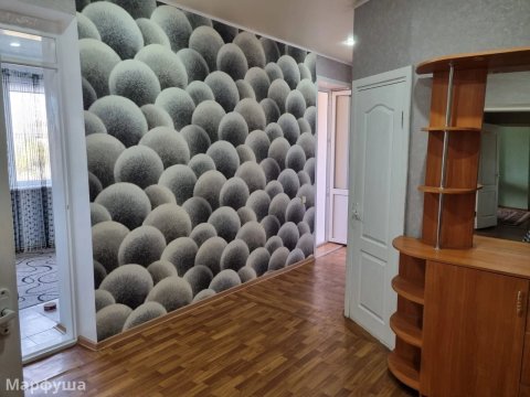 Продается 2х комнатная квартира, 68.8 кв.м. 3/3 эт. Можно в ИПОТЕКУ!