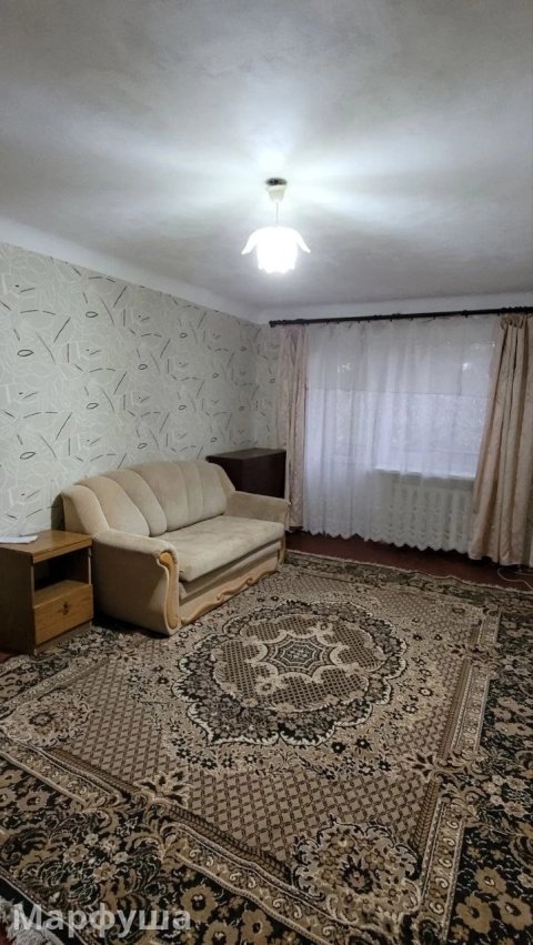 Продам 2к квартиру 46м.кв. на кв.Ватутина