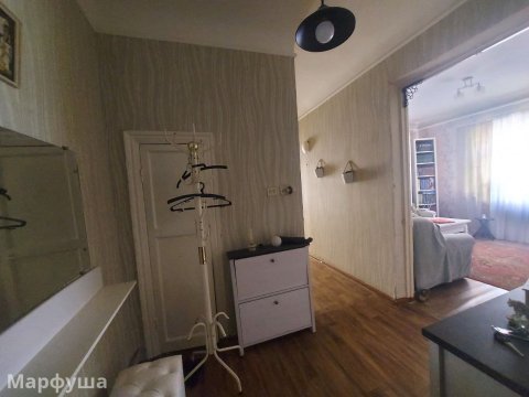Продам 2к квартиру рн Таксопарка ,50м2