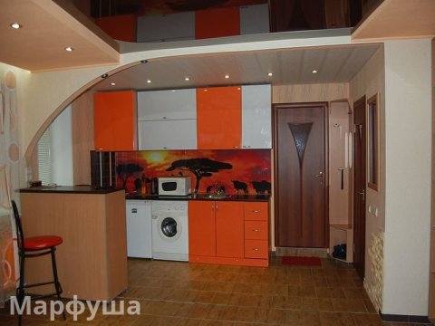 Квартира посуточно в Центре Луганска.