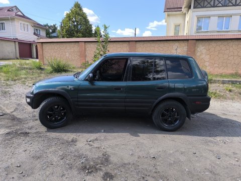 Продается TOYOTA RAV 4 в Луганске за 510 т.р. (торг у капота)