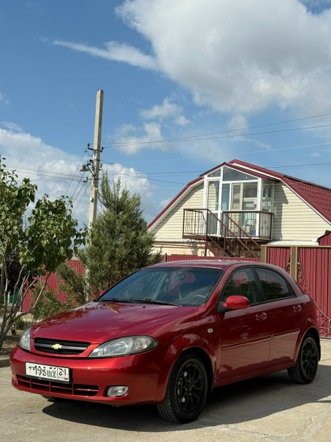 ПРОДАМ CHEVROLET LACETT
