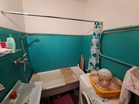 продам квартиру  кв. Ленинского Комсомола