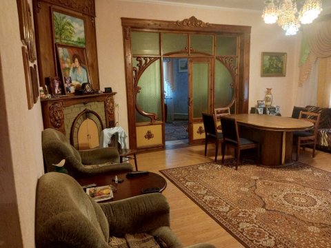 продам дом п. Видный