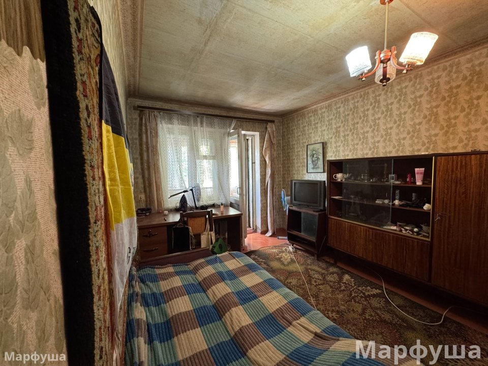 Продам 2-х комн квартиру в городе Луганск улица Демина