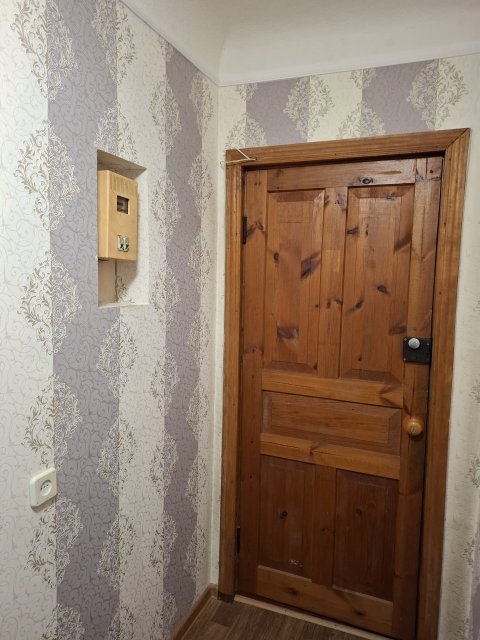 Продам 2х комнатную квартиру р-н Авиацентра